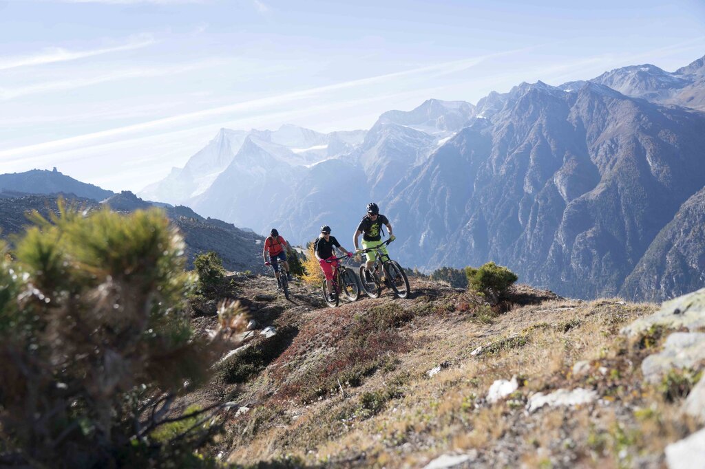 Ciclismo de montaña alrededor de Grächen