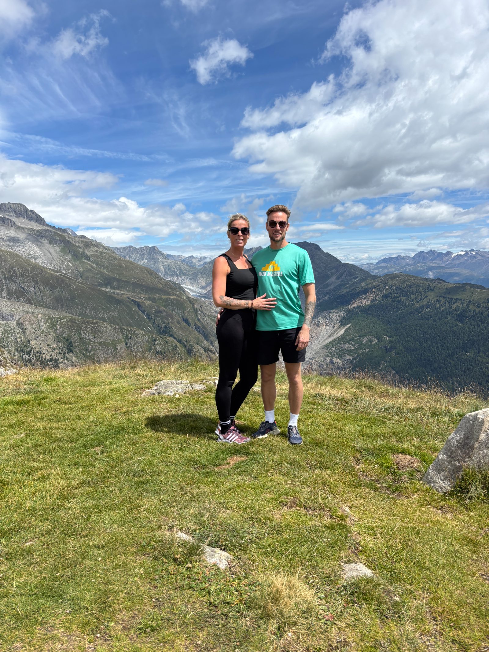Piet and Paula hiking near the Aletsch