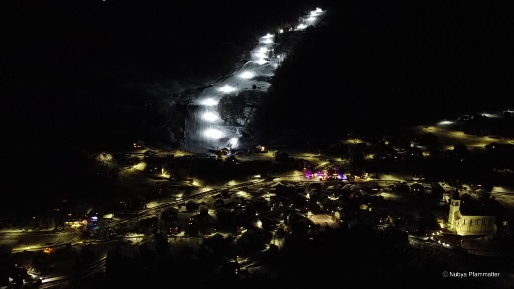 Esquí nocturno en la Strygge